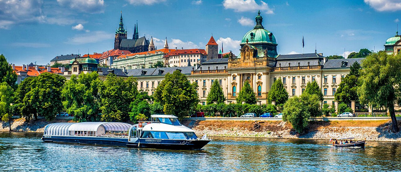 Bohemia Rhapsody Boat